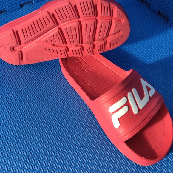 Slides - Picture 3 of 4